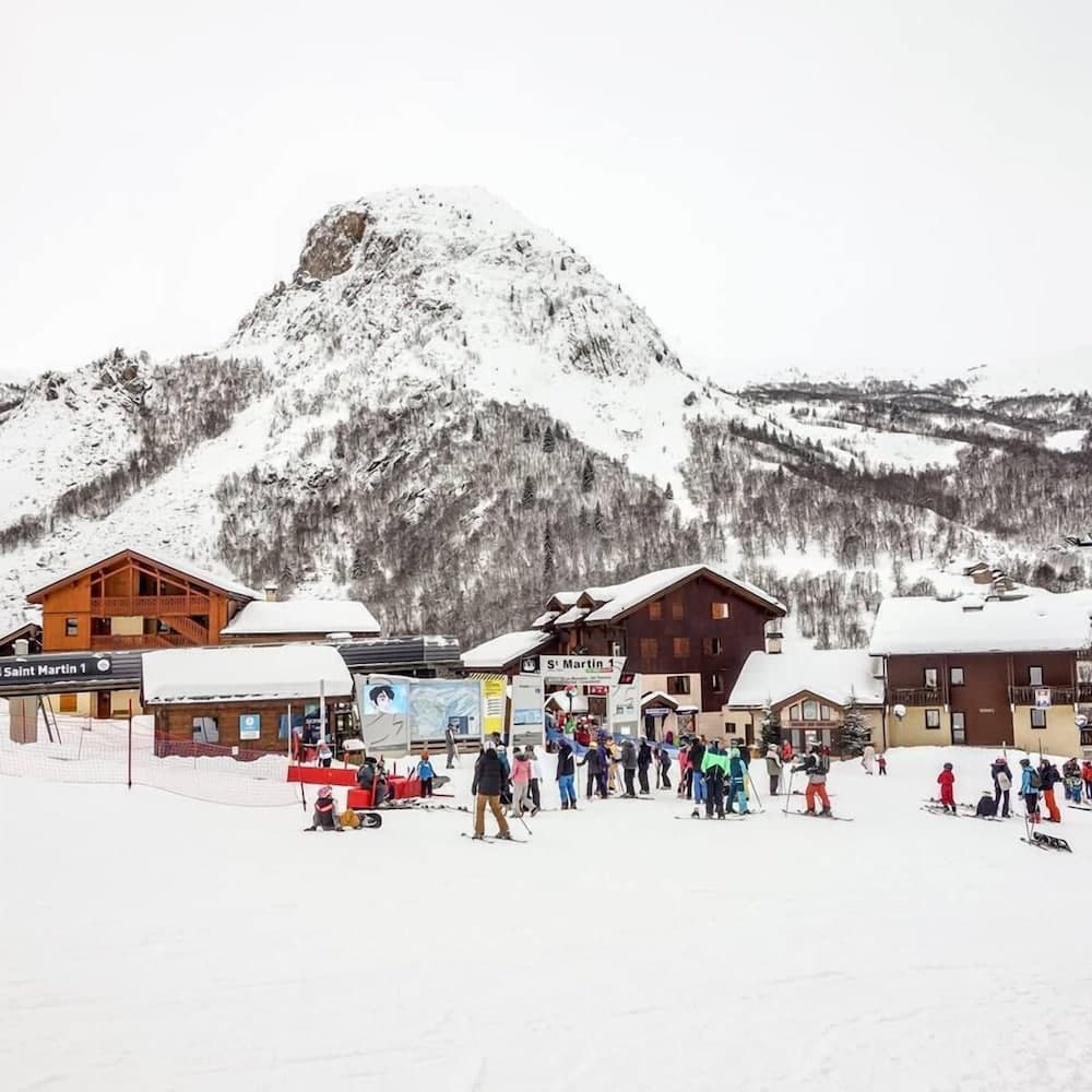 Snow and ski sports