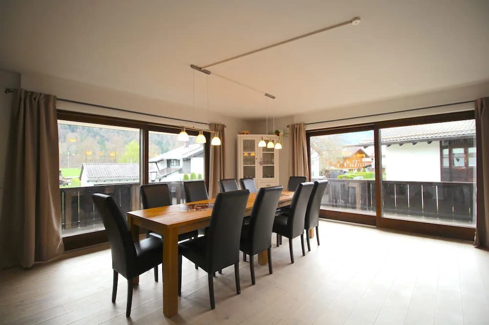 In-room dining