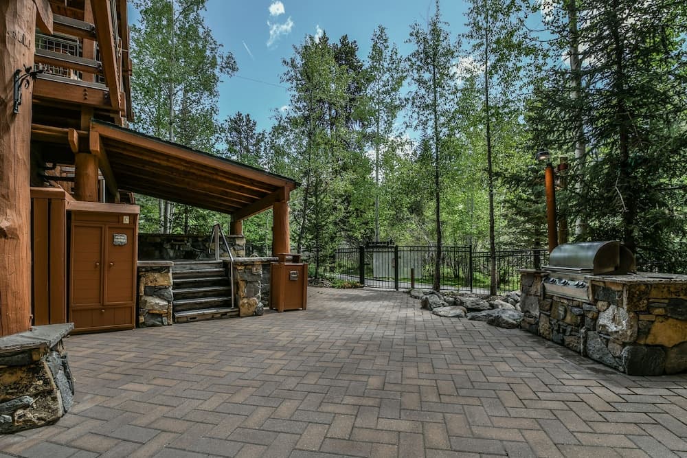 BBQ/picnic area