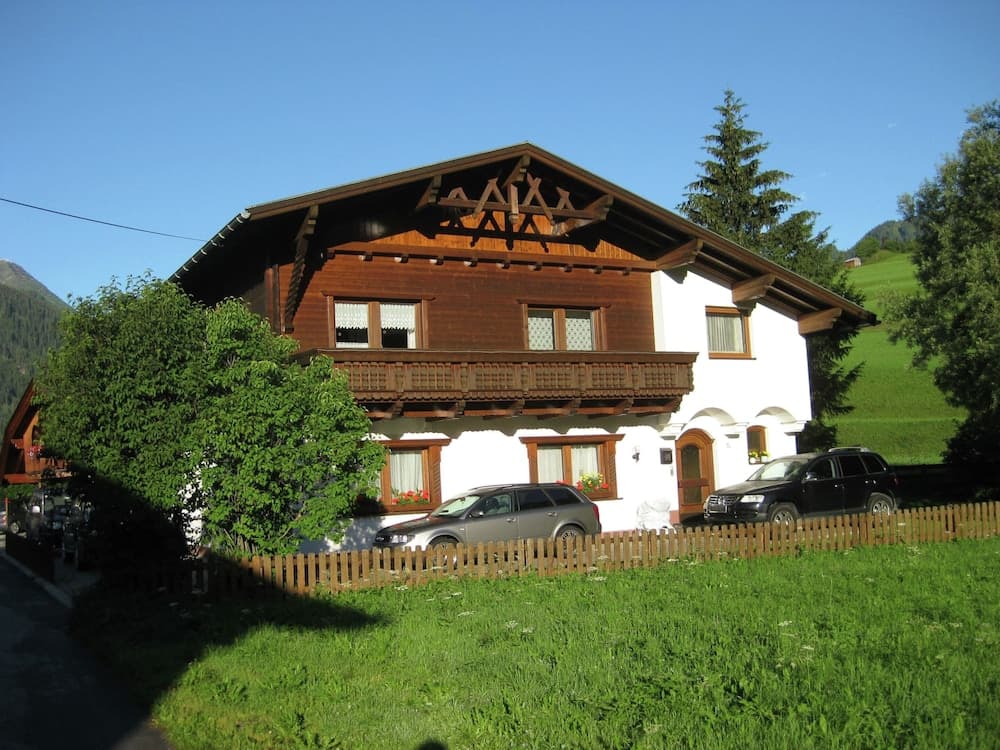 Primary image