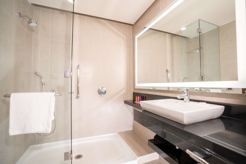 Bathroom shower