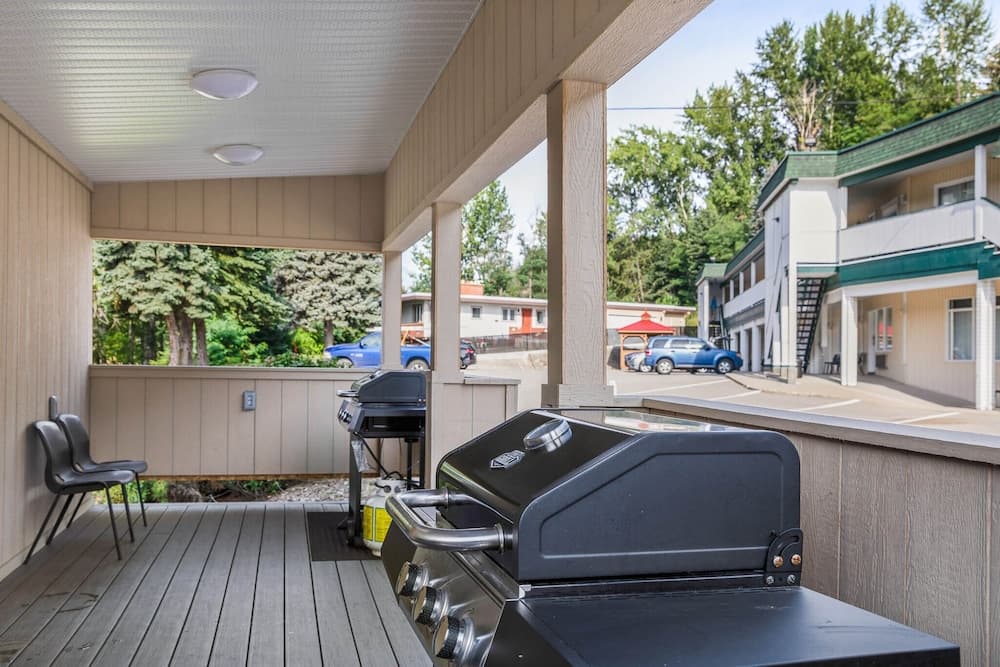 BBQ/picnic area