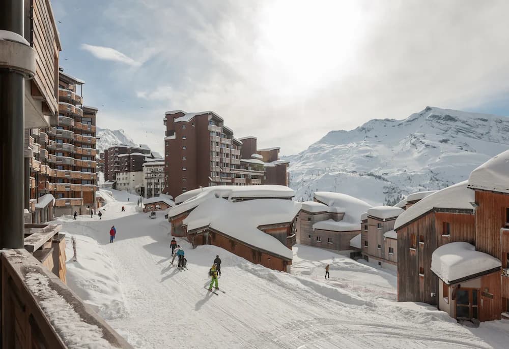 Snow and ski sports
