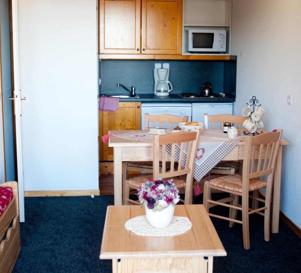 In-room dining