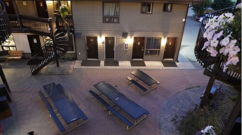 Courtyard