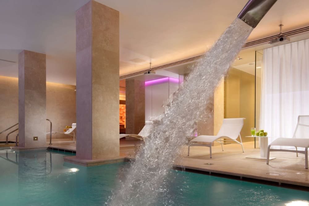 Pool waterfall