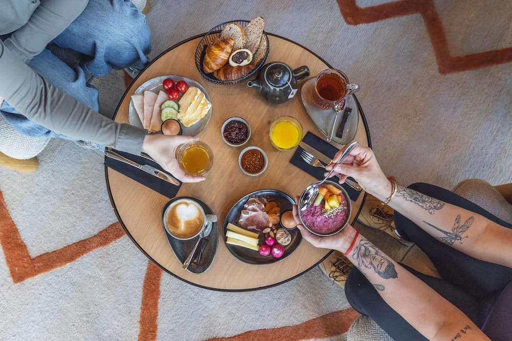 Breakfast area